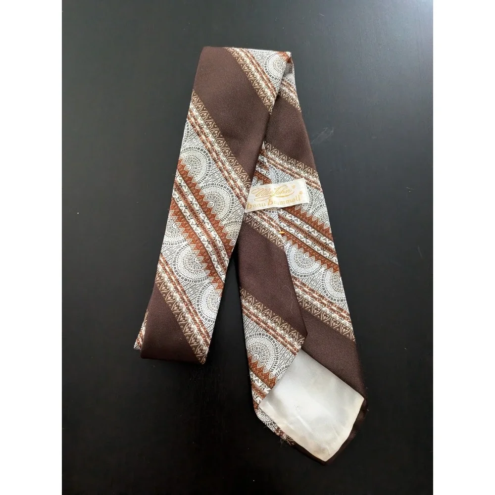 Vintage Mr. John Beau Brummel Tie 56